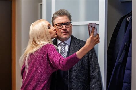 valetamisklubi isabella|Cast .